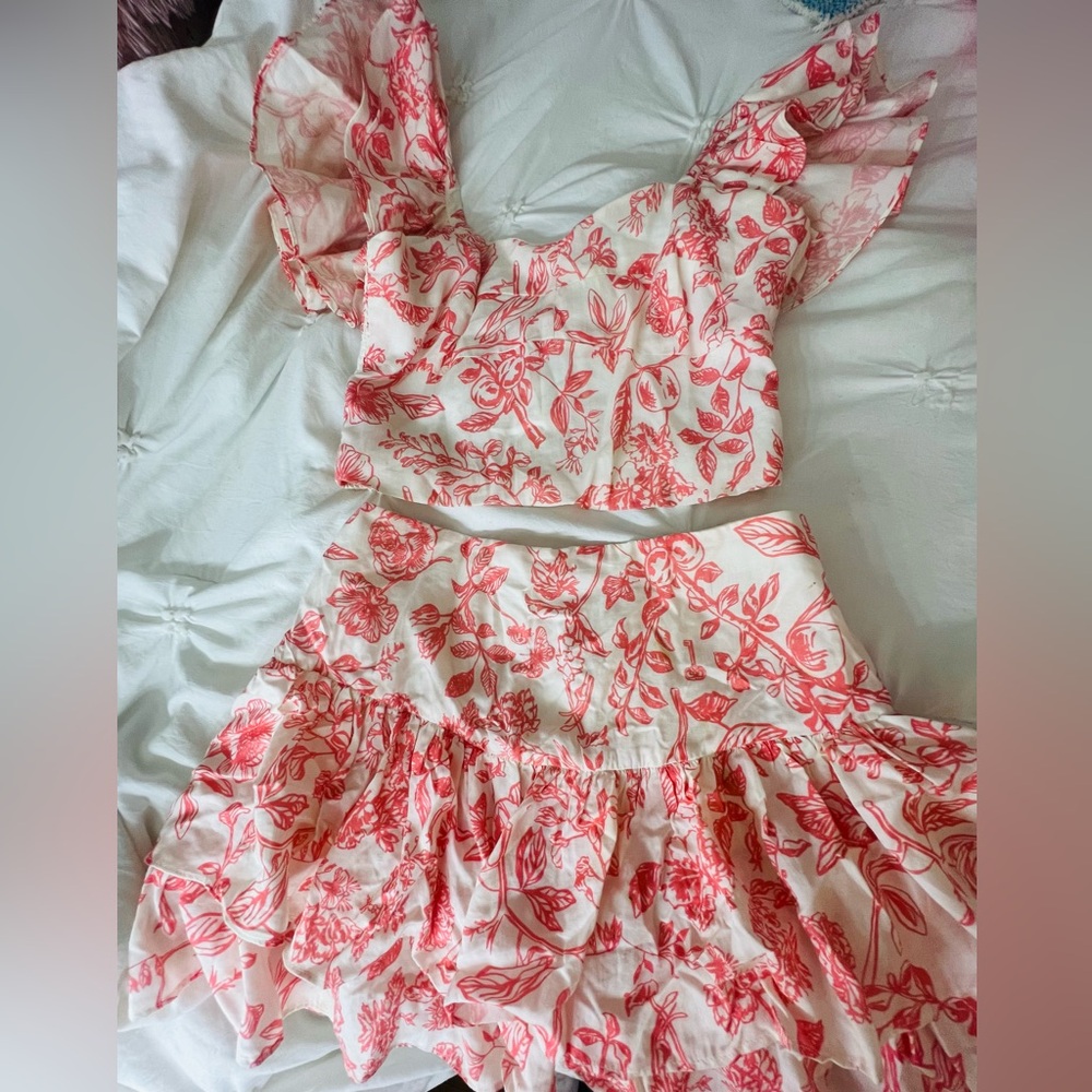 Cake for Dinner Floral set. Top is Small, bottom is Medium